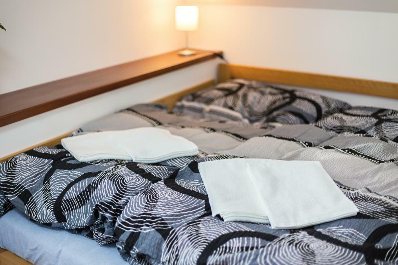 Attic Rooms Tábor Eksteriør billede