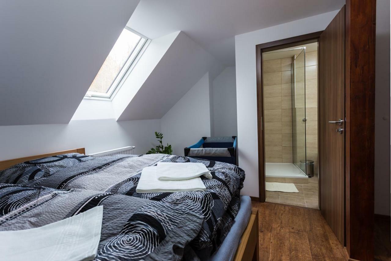 Attic Rooms Tábor Eksteriør billede