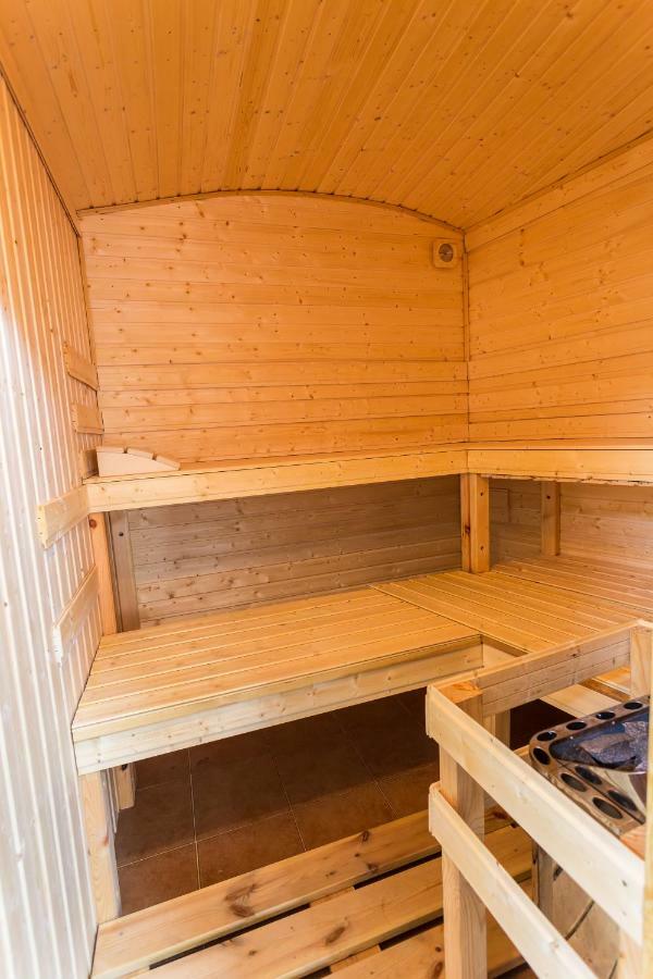 Attic Rooms Tábor Eksteriør billede