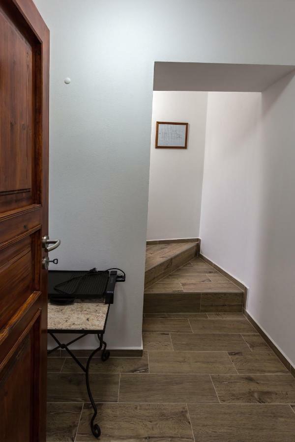 Attic Rooms Tábor Eksteriør billede